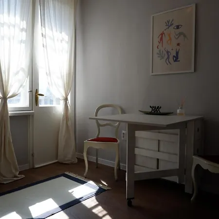 1-bedroom With Balcony & View