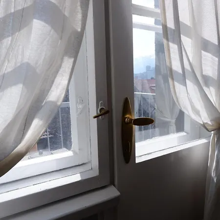 1-bedroom With Balcony & View Lejlighed *