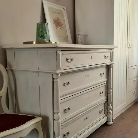 1-bedroom With Balcony & View *