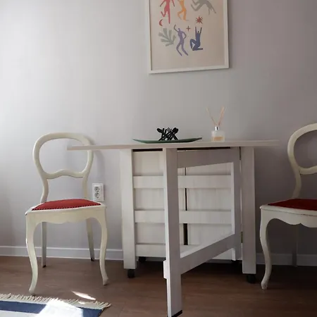 Apartmán 1-bedroom With Balcony & View *