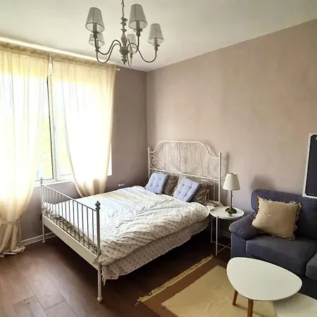 1-bedroom With Balcony & View *