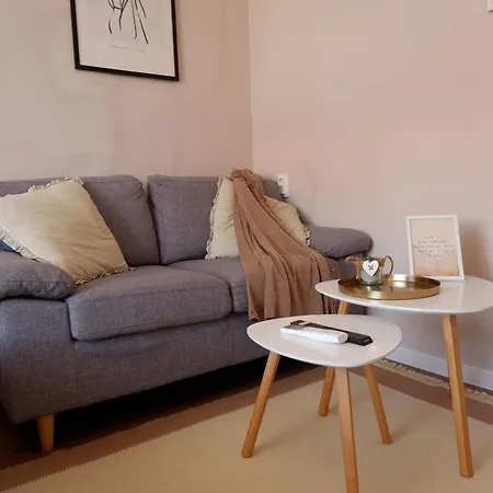 1-bedroom With Balcony & View *